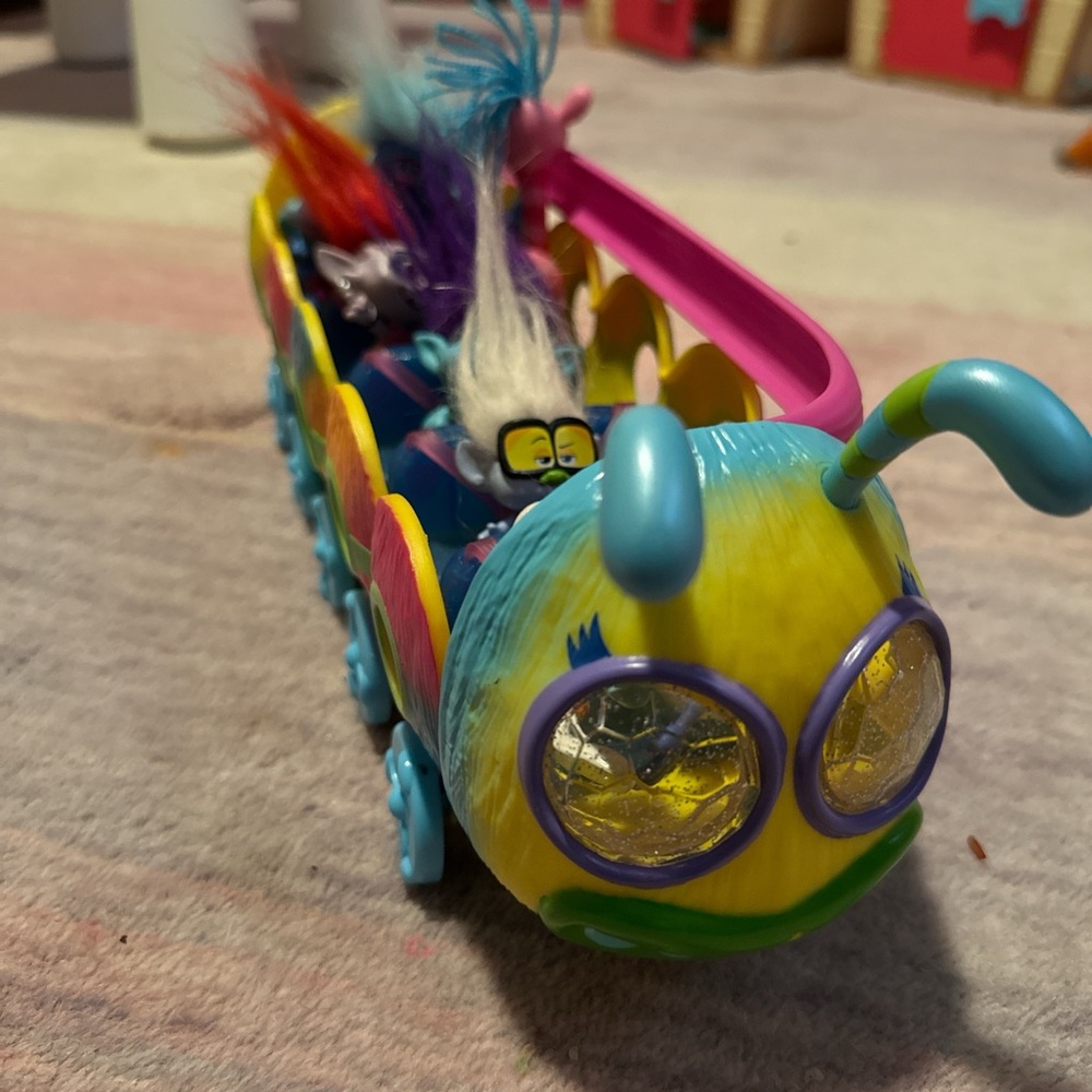 Trolls Caterbus